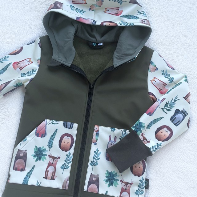 Kinder Softshelljacke WALD TIERE khaki